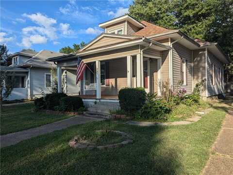 237 S Park Avenue, Sedalia, MO 65301