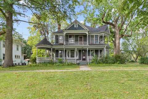 719 N Calhoun St, WestLiberty, IA 52776