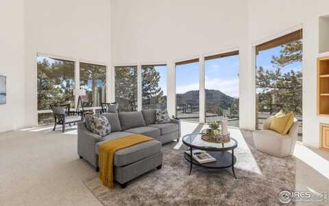 1077 Carriage Hills Dr, Boulder, CO 80302