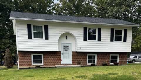 1109 Cherokee Trl, Covington, VA 24426