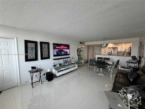 1410 S Ocean Dr, Hollywood, FL 33019