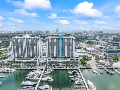 1800 Sunset Harbour Dr, Miami Beach, FL 33139