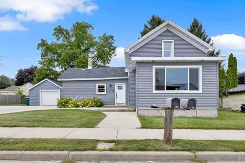 W208n16721 S Center St, Jackson, WI 53037