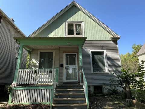 3237 N Buffum St, Milwaukee, WI 53212