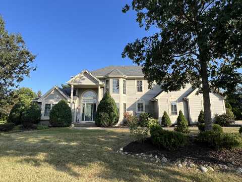 3739 W Forest Hill Ave, Franklin, WI 53132