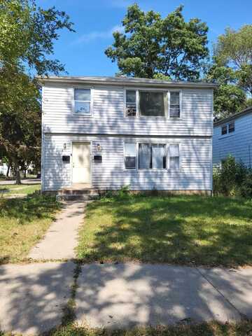 6530 W Carmen Ave, Milwaukee, WI 53218