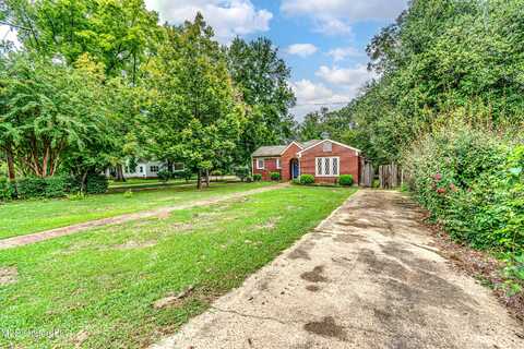 4304 Council Cir Circle, Jackson, MS 39206