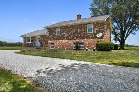 6827 S County Road 150 E, Greensburg, IN 47240