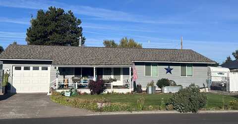 765 SE Juniper Street, Prineville, OR 97754