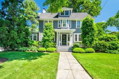 7 Benton St, Wellesley, MA 02482