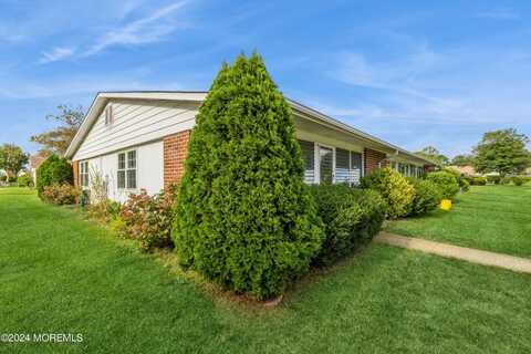 1207a Shetland Drive, Lakewood, NJ 08701