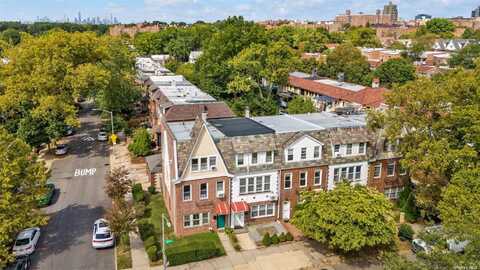 9701 69th Avenue, Forest Hills, NY 11375