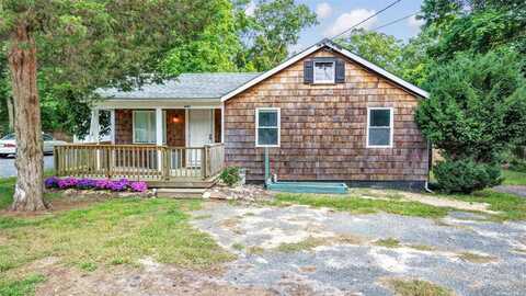 440 Flanders Road, Riverhead, NY 11901