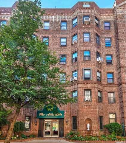 34-24 82nd Street, Jackson Heights, NY 11372