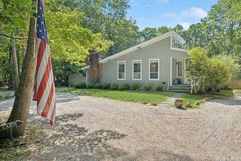 15 Harrison Avenue, East Hampton, NY 11937