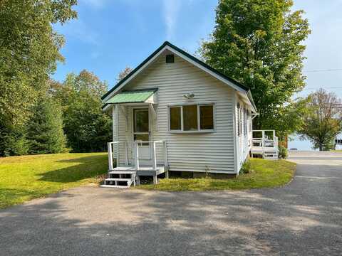 59 Taylor Street, Lincoln, ME 04457