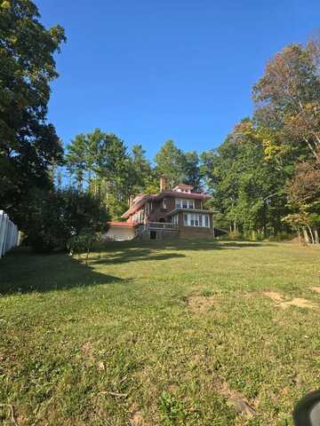 139 KB Lane, PRINCETON, WV 24739