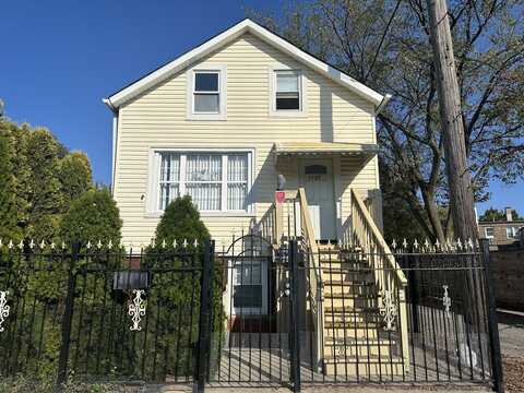 1335 N Springfield Avenue, Chicago, IL 60651