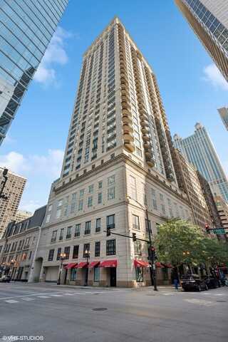 10 E Delaware Place, Chicago, IL 60611