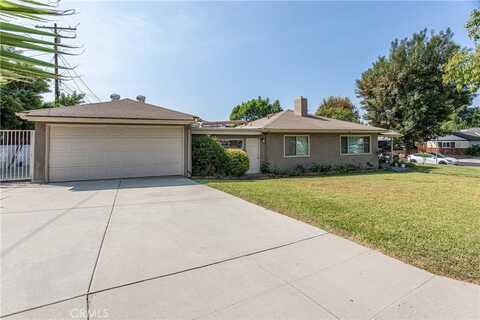 7774 Shadyspring Drive, Burbank, CA 91504