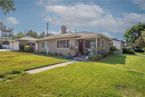 7774 Shadyspring Drive, Burbank, CA 91504