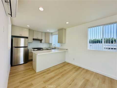 4214 Lockwood Avenue, Los Angeles, CA 90029