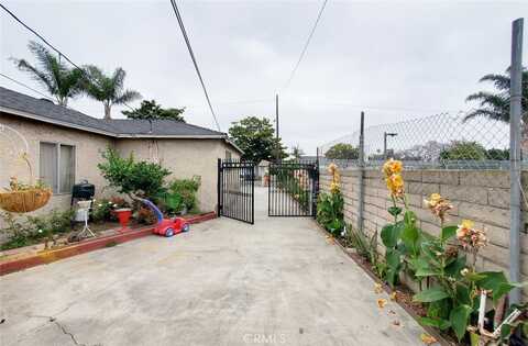 302 S Gunther Street, Santa Ana, CA 92704