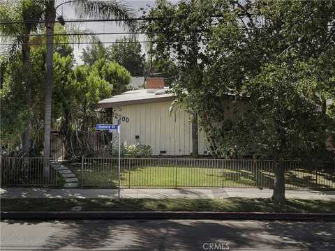 12800 Oxnard Street, North Hollywood, CA 91606