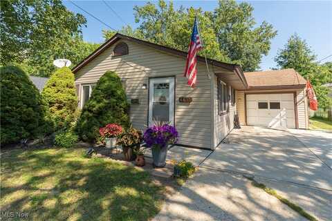 4855 Robinwood Drive, Mentor, OH 44060