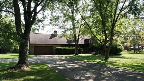 422 N Munroe Road, Tallmadge, OH 44278