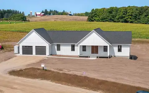 1827 Farm View, Petoskey, MI 49770