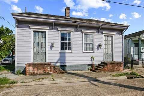 803 7TH Street, New Orleans, LA 70115