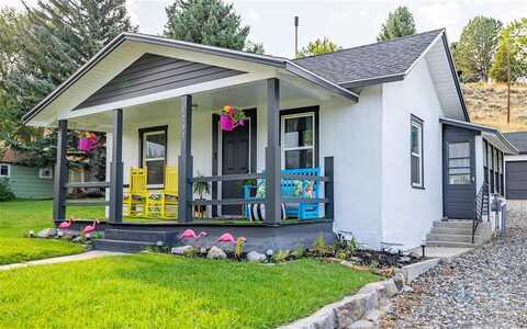 1208 Alger Ave, Cody, WY 82414