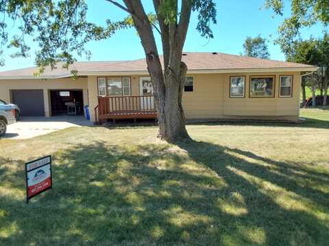 700 West Omaha Street, Crofton, NE 68730