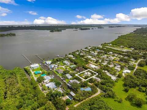 427 Peninsula Drive, Fort Pierce, FL 34946