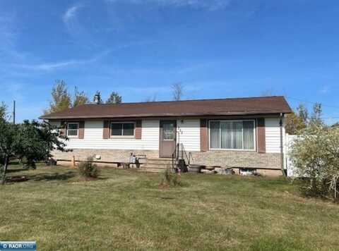 732 W 39th St, Hibbing, MN 55746