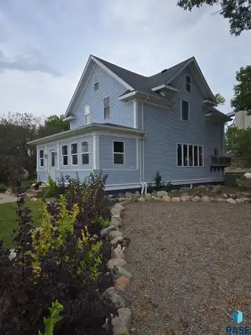 701 Smith Ave, Ruthton, MN 56170