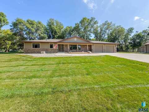 2808 S Duchess Ave, Sioux Falls, SD 57103