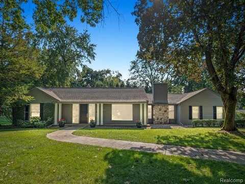 6383 WING LAKE Road, Bloomfield Hills, MI 48301