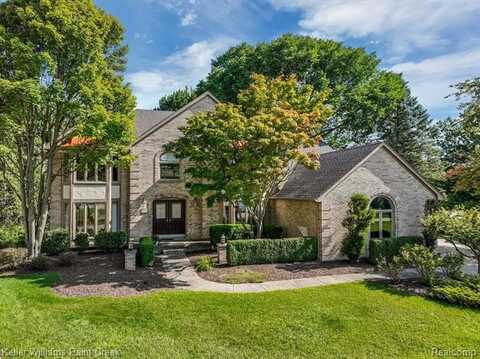 1839 Sudbury Court, Rochester Hills, MI 48306