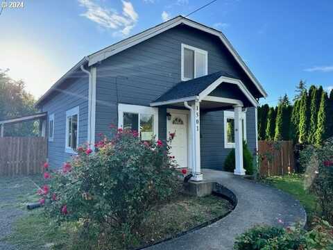 1501 N 1ST AVE, Kelso, WA 98626