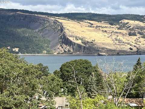795 Fifth AVE, Mosier, OR 97040