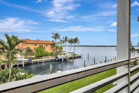 105 Paradise Harbour Boulevard, North Palm Beach, FL 33408