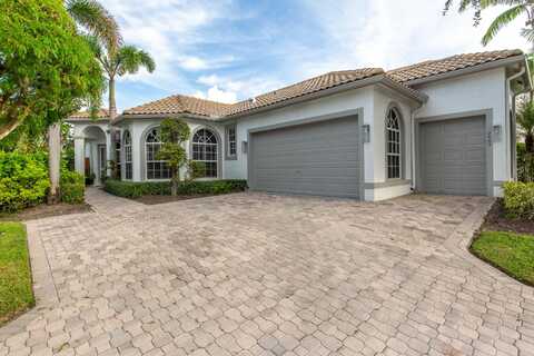 2443 Players Court, Wellington, FL 33414