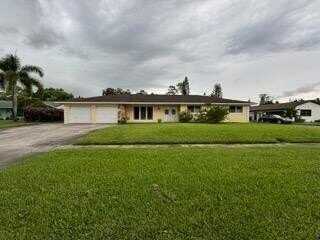 7827 Saint Andrews Road, Lake Worth, FL 33467