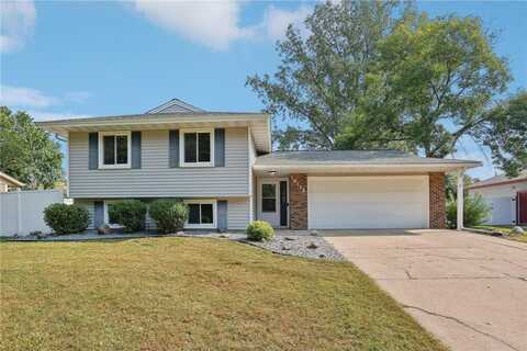 10173 Raven Street NW, Coon Rapids, MN 55433