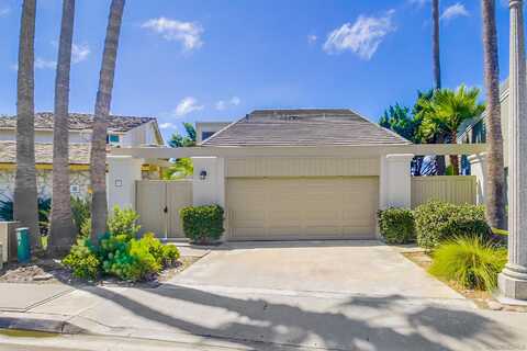 22 Half Moon Bend, Coronado, CA 92118