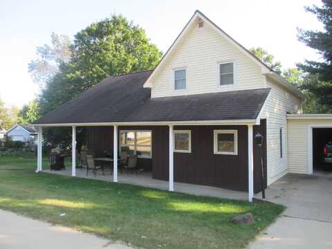 1121 W Main Street, Princeton, WI 54968