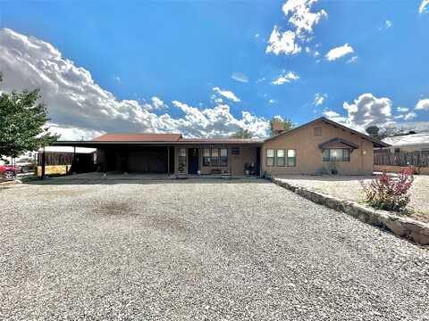 902 Calle Loma, Espanola, NM 87532