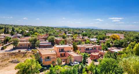 637 Alto Street, Santa Fe, NM 87501